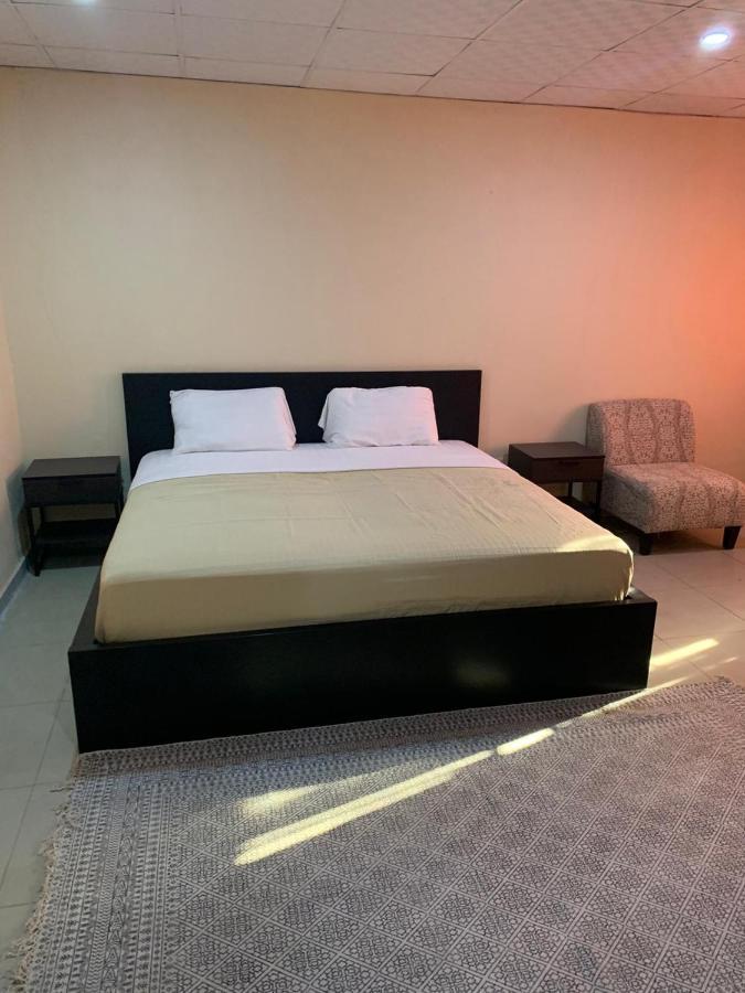Sky Inn Hotel Freetown Extérieur photo